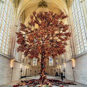 JOANA VASCONCELOS-arbre-de-vie-au-chateau-de-vincennes-a7c2496